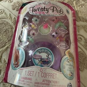 Twisty Petz babies 4 pack with Gem Case Set